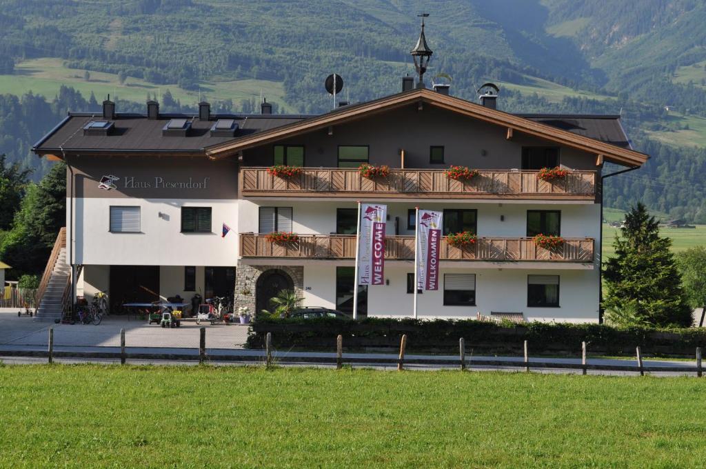 Haus Piesendorf Apartamento Exterior foto